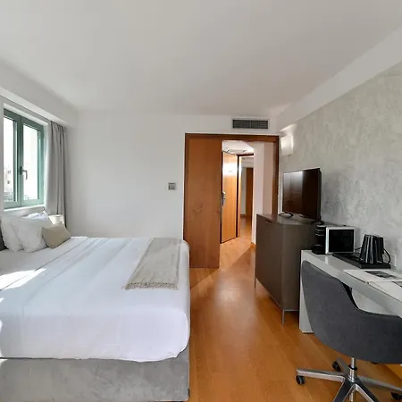 Athenaeum Eridanus Luxury 4*